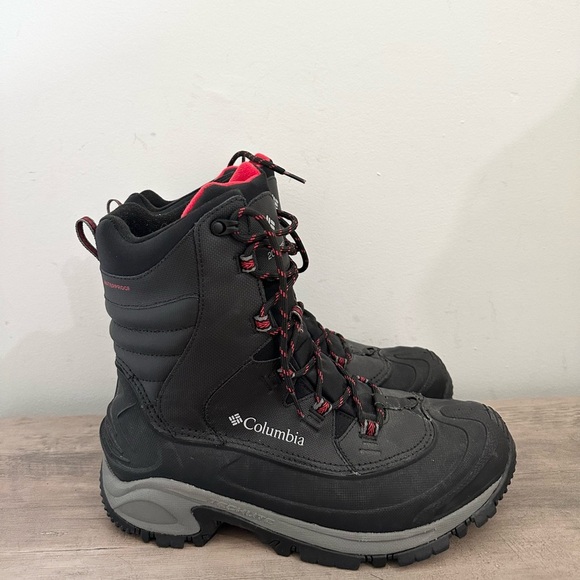 Columbia Bugaboot III Men 10.5 Waterproof Winter Snow Boots Black Red Omni-Grip - Picture 1 of 6